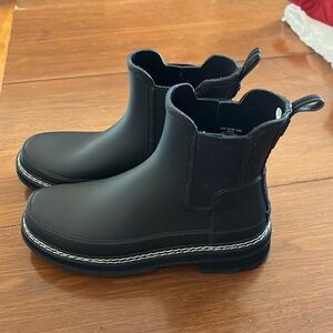 Hunter ankle boots womens size 8 black. New, never worn.